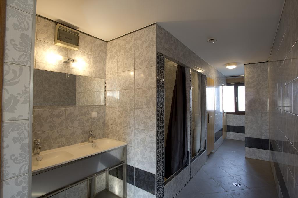 Hostel Siennicka Βαρσοβία Δωμάτιο φωτογραφία